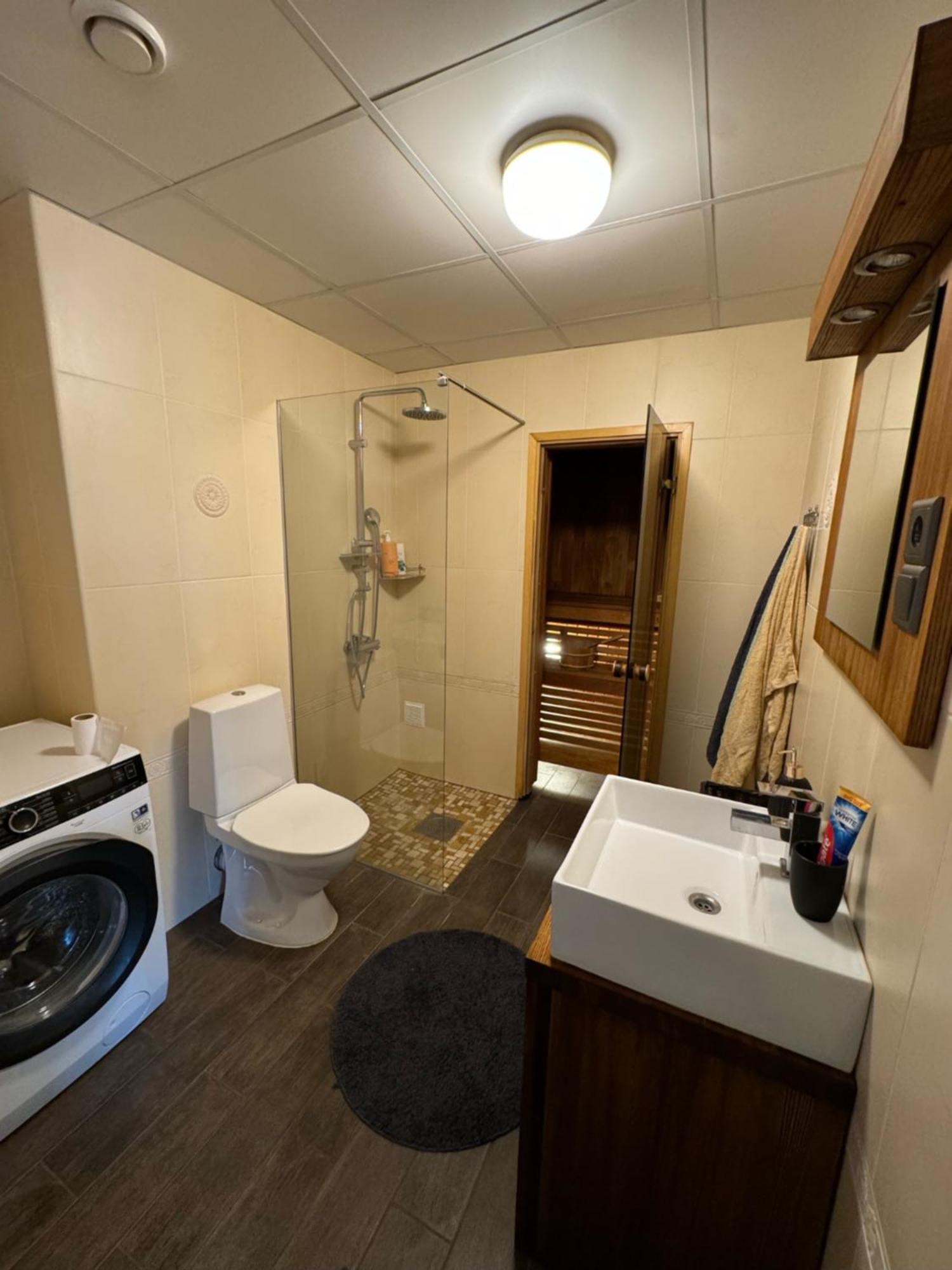 Beautiful With Sauna Apartment *